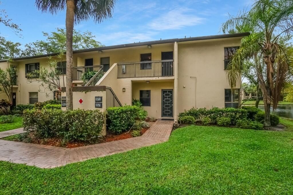 3047 Carambola Cir S, Unit 2324, Coconut Creek, FL 33066 Photo