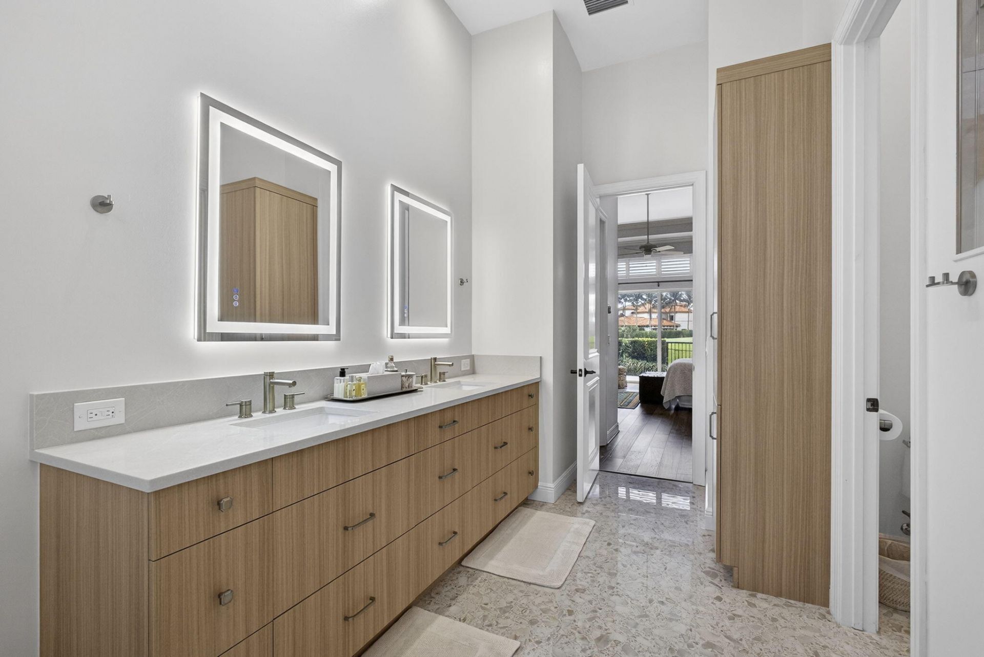 540 Les Jardin Drive, Palm Beach Gardens, FL 33410 Photo