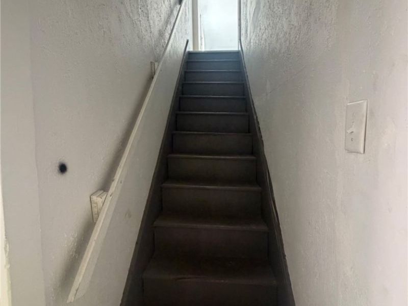 722 John, Coshocton, OH 43812 Photo 12