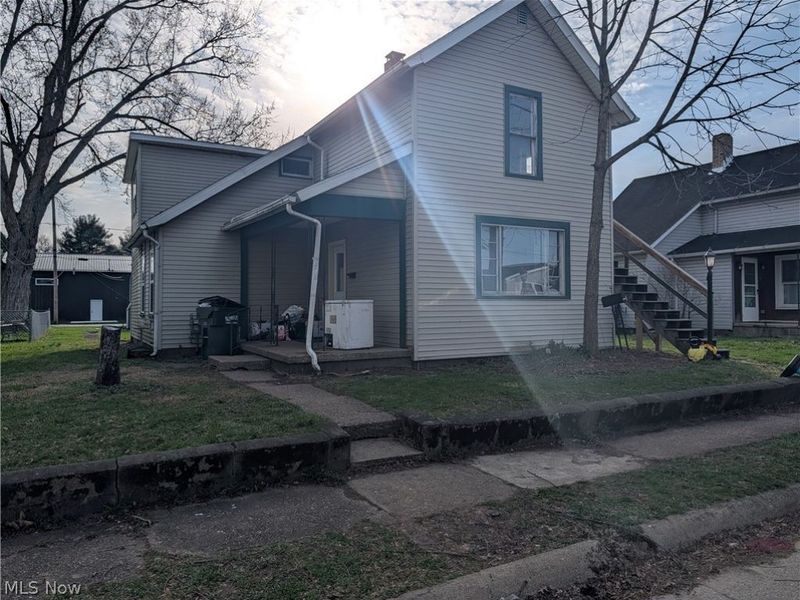 722 John, Coshocton, OH 43812 Photo 2