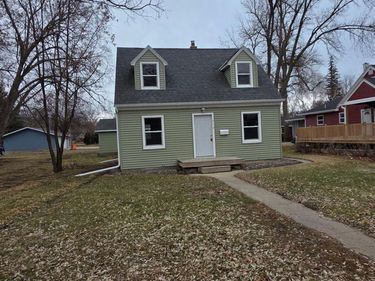 313 11th Street S, Benson, MN 56215