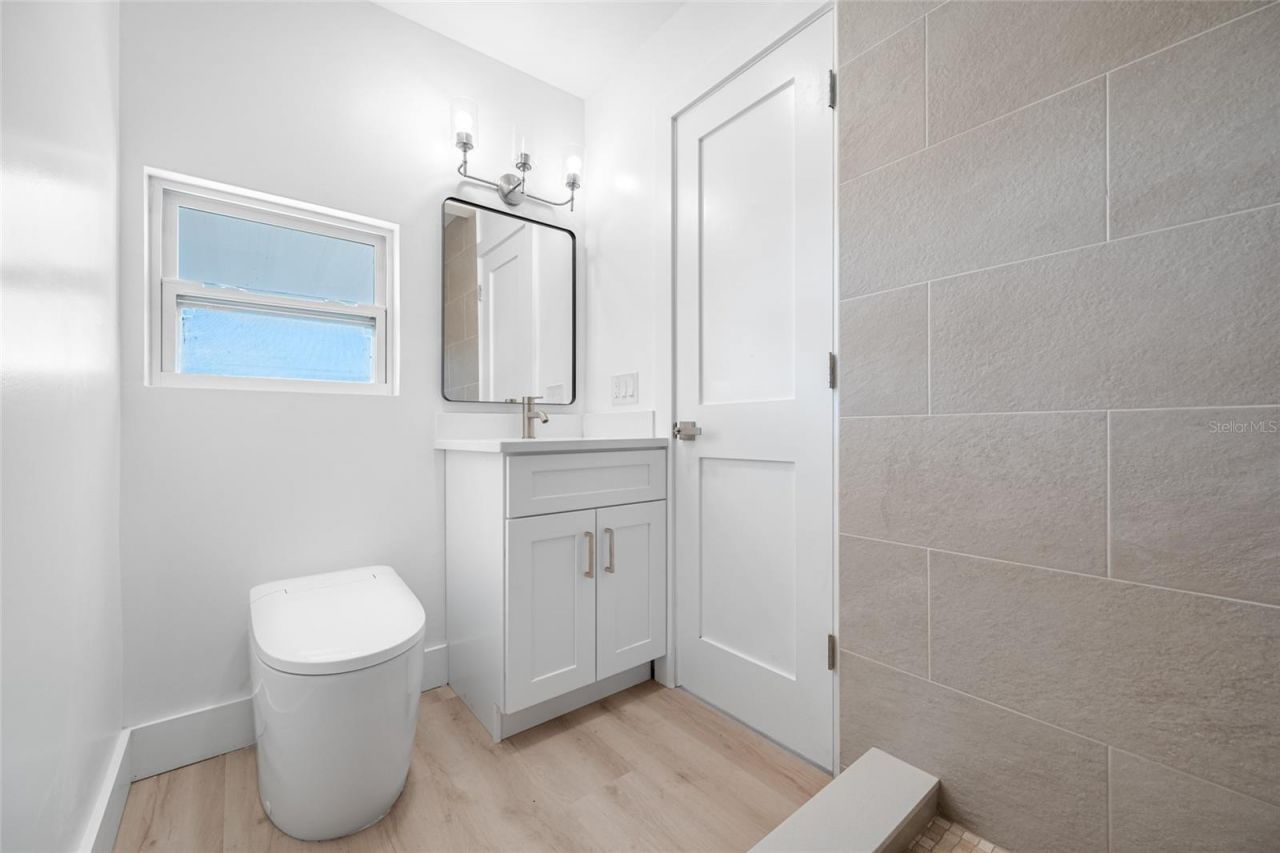 7930 Causeway Boulevard S, Saint Petersburg, FL 33707 Photo