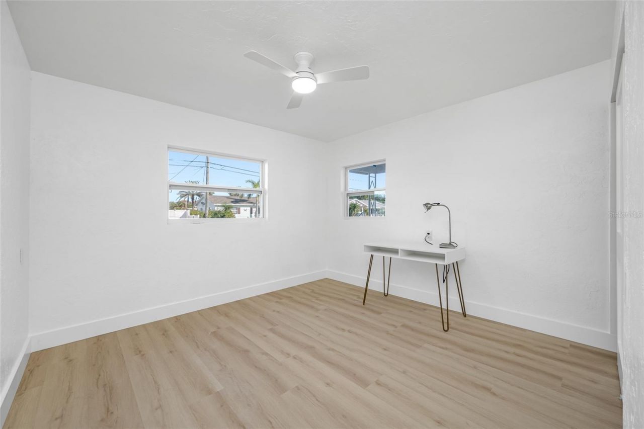 7930 Causeway Boulevard S, Saint Petersburg, FL 33707 Photo