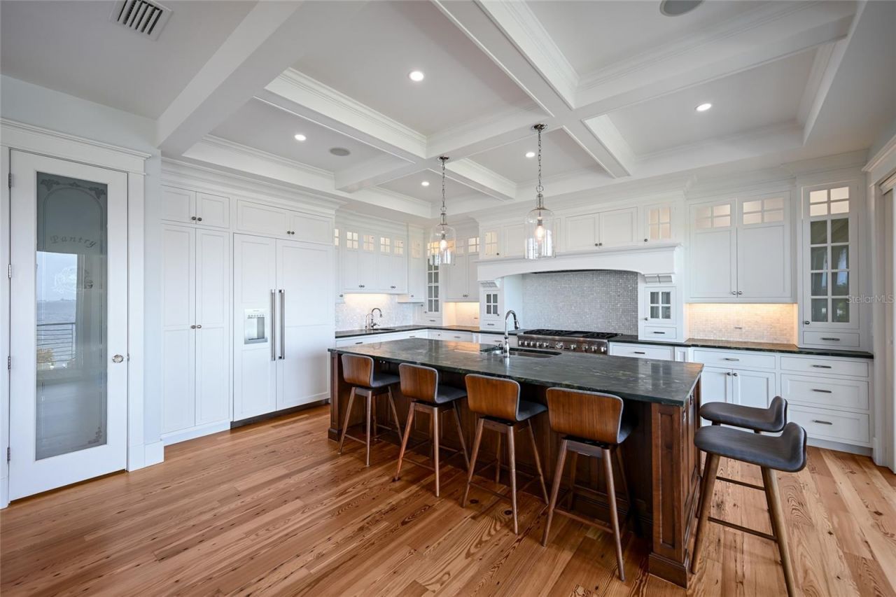 2110 Palma Sola Boulevard, Bradenton, FL 34209 Photo