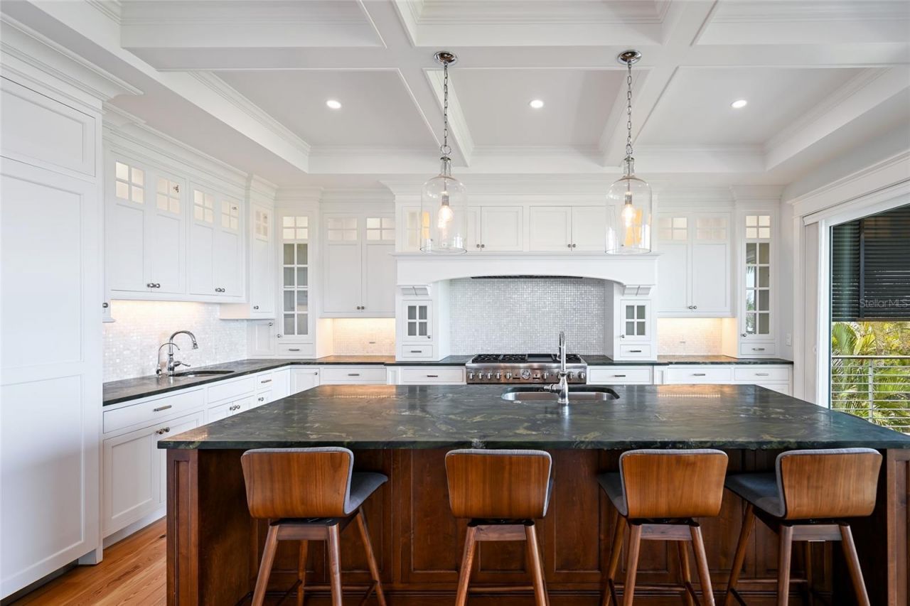 2110 Palma Sola Boulevard, Bradenton, FL 34209 Photo