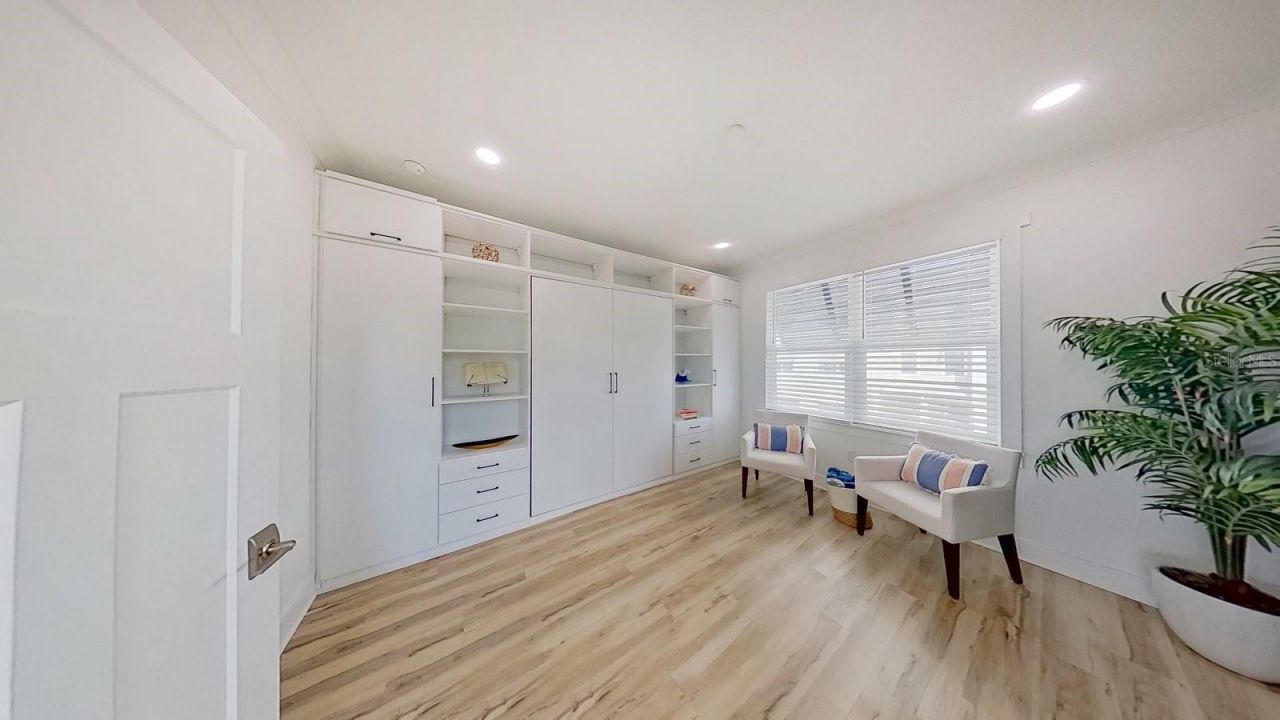 1297 Savona Drive Ne, Saint Petersburg, FL 33702 Photo