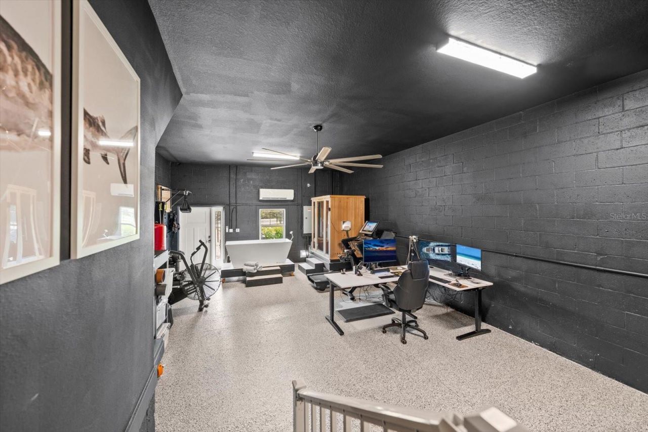 1297 Savona Drive Ne, Saint Petersburg, FL 33702 Photo