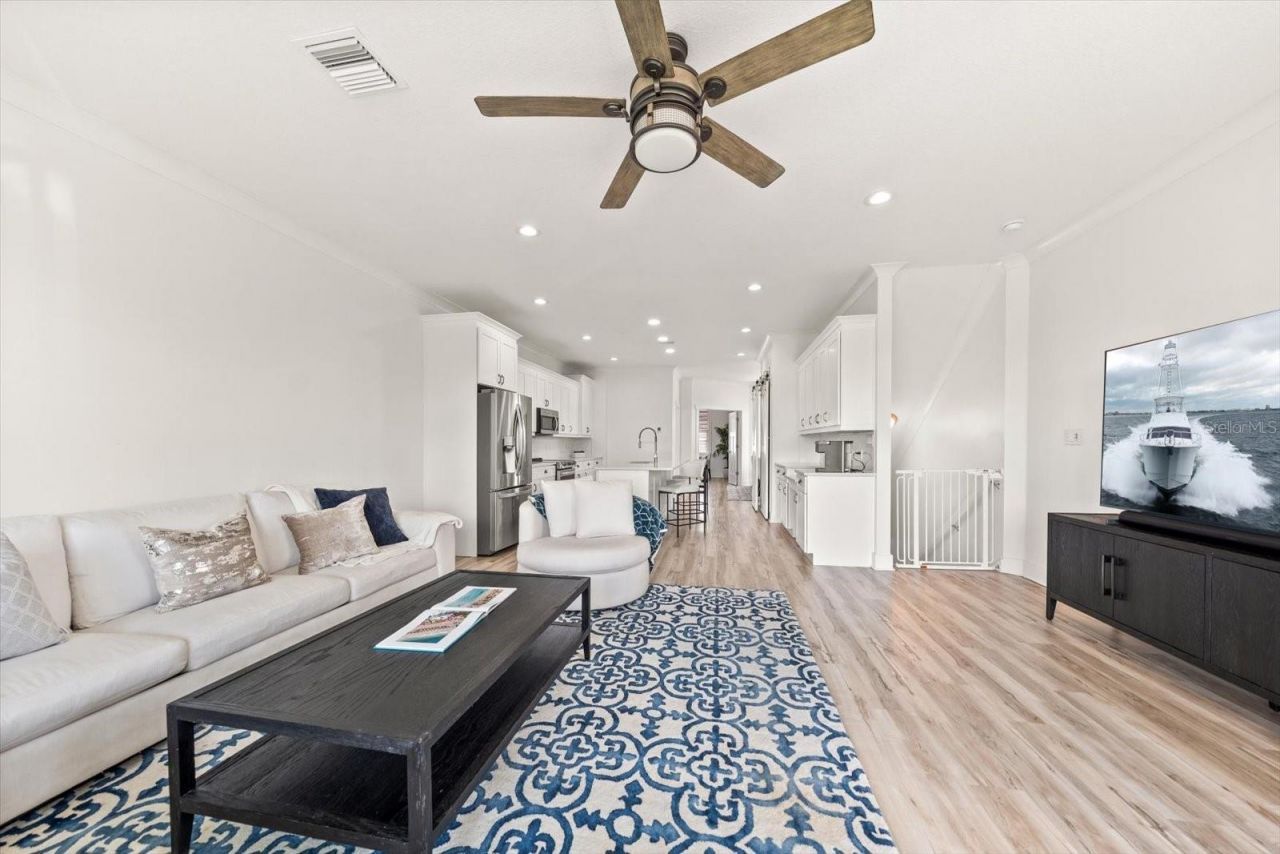 1297 Savona Drive Ne, Saint Petersburg, FL 33702 Photo