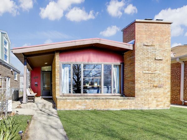 2109 Dobson Street, Evanston, IL 60202