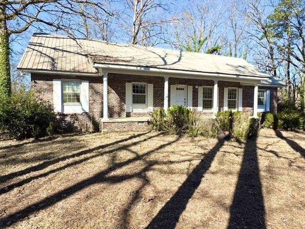 219 Woodland Heights, Columbus, MS 39705