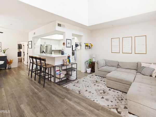 3250 W GREENWAY Road, Unit 162, Phoenix, AZ 85053