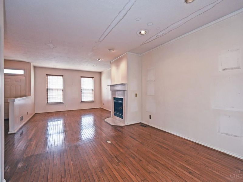 938 Weninger Circle, Cincinnati, OH 45203 Photo 13