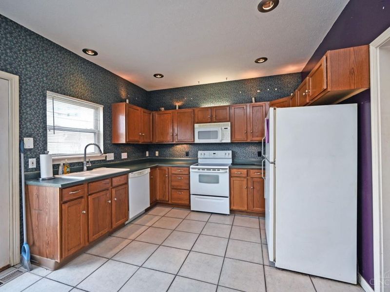 938 Weninger Circle, Cincinnati, OH 45203 Photo 18