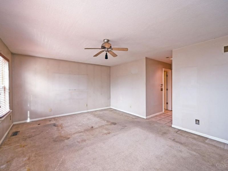 938 Weninger Circle, Cincinnati, OH 45203 Photo 26