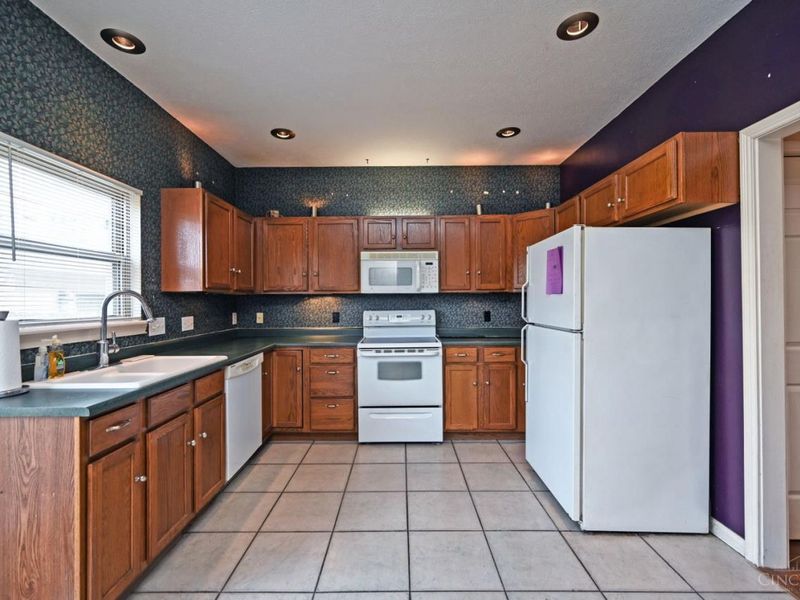 938 Weninger Circle, Cincinnati, OH 45203 Photo 3