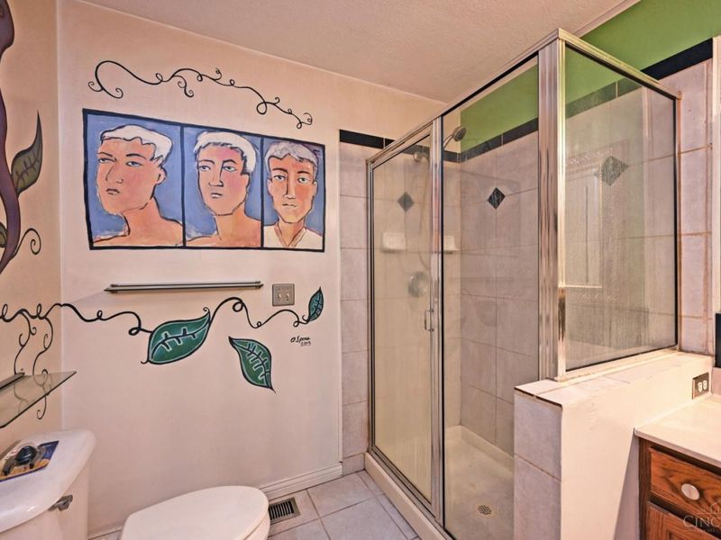 938 Weninger Circle, Cincinnati, OH 45203 Photo 32