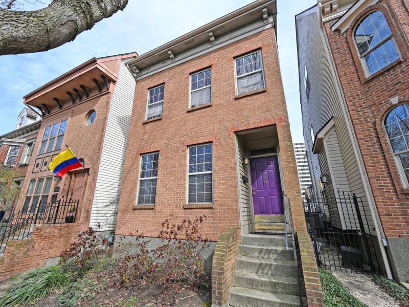 938 Weninger Circle, Cincinnati, OH 45203 Photo 6