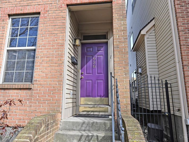 938 Weninger Circle, Cincinnati, OH 45203 Photo 7