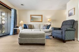 204 Maison Dr.  photo 4