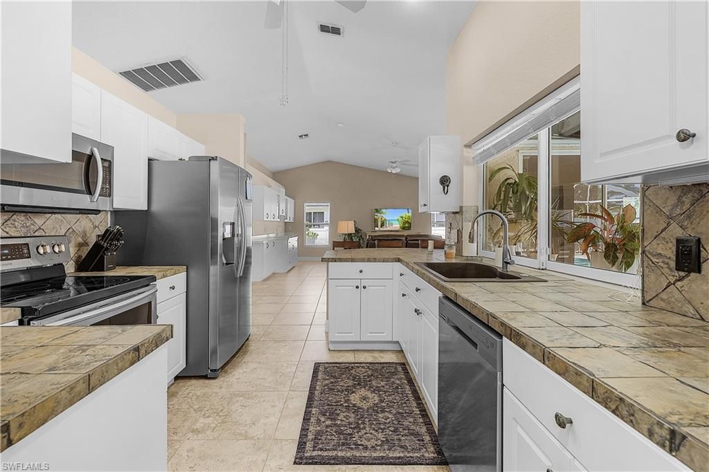 619 SE 30th St, Cape Coral, FL 33904 Photo