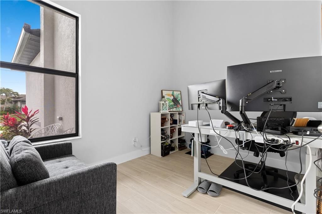 2325 SW 28th Ter, Cape Coral, FL 33914 Photo