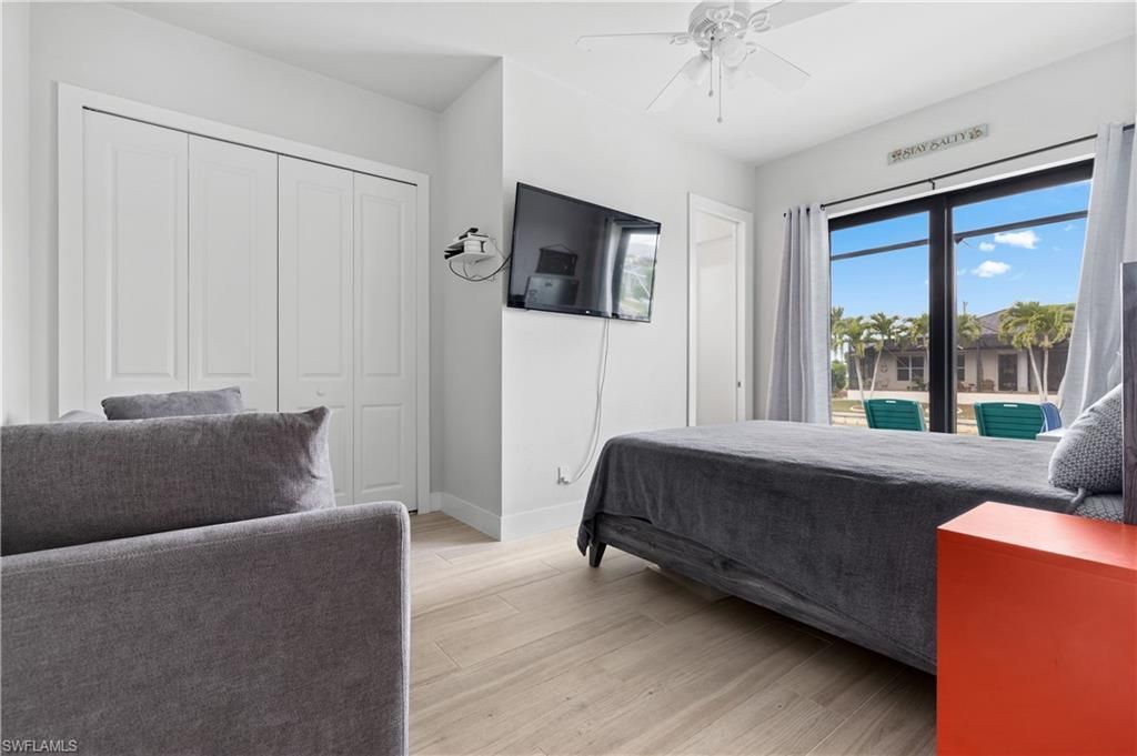 2325 SW 28th Ter, Cape Coral, FL 33914 Photo