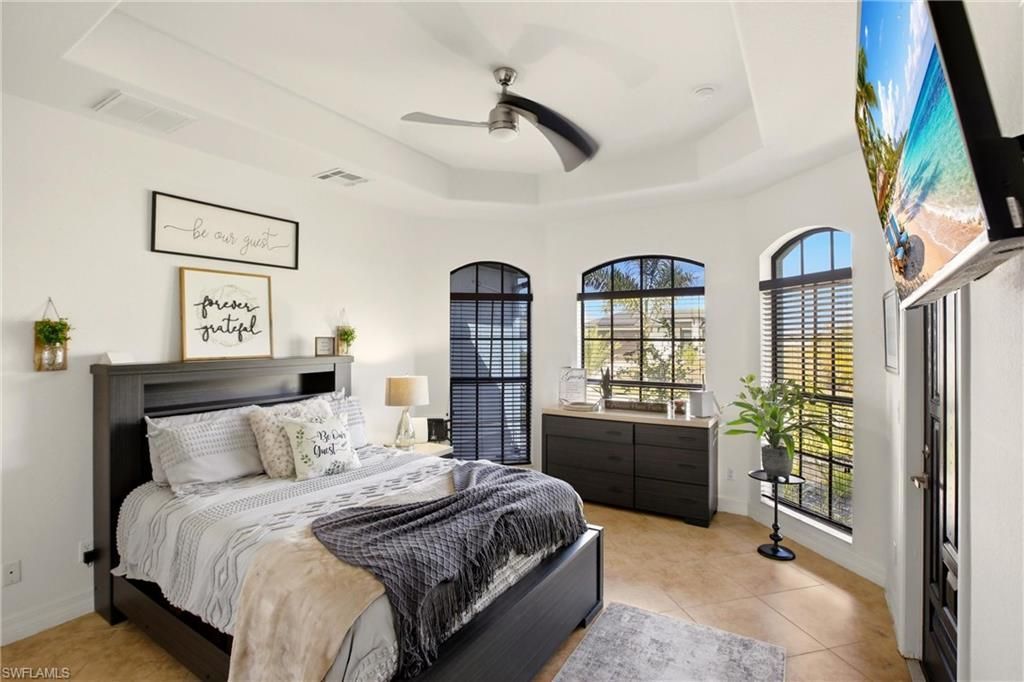 2104 NE 9th Pl, Cape Coral, FL 33909 Photo