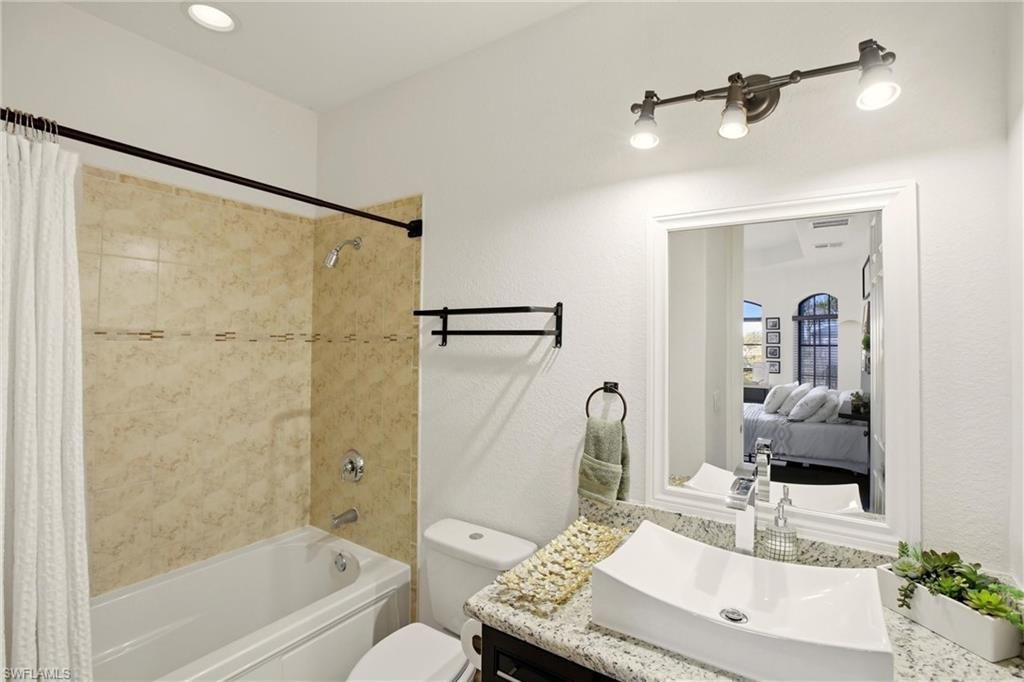 2104 NE 9th Pl, Cape Coral, FL 33909 Photo