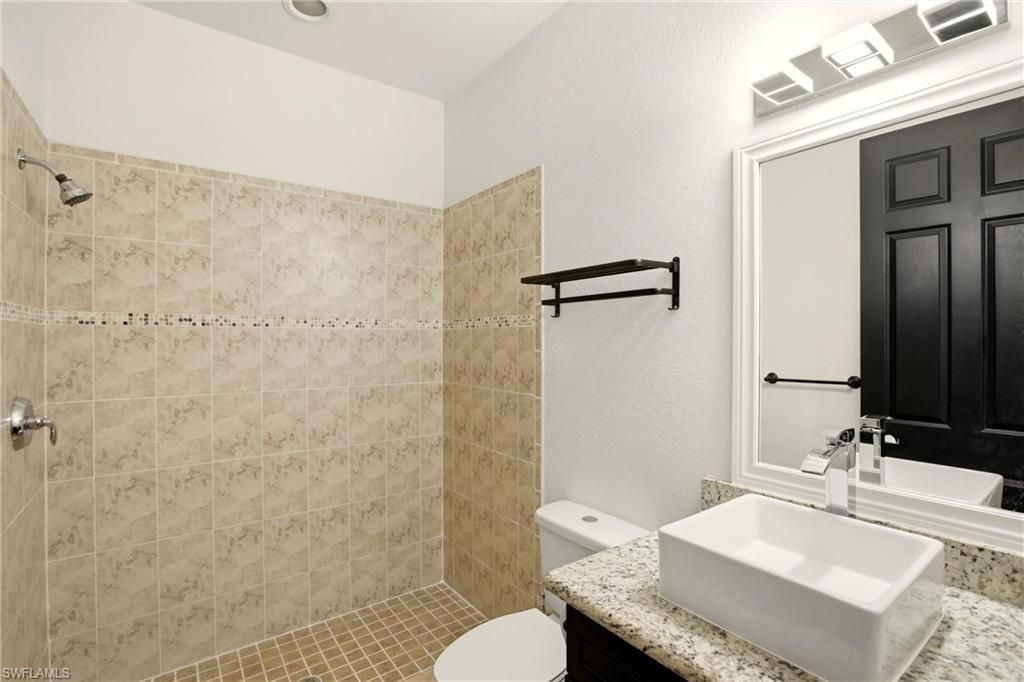 2104 NE 9th Pl, Cape Coral, FL 33909 Photo