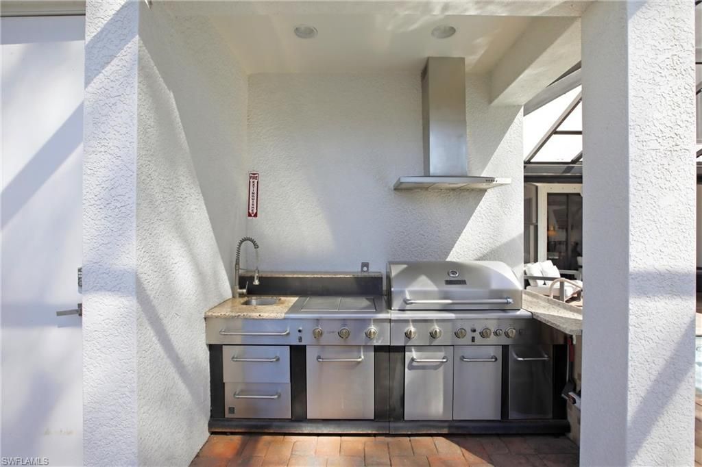 2104 NE 9th Pl, Cape Coral, FL 33909 Photo