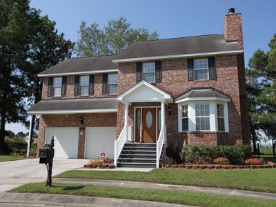 1319 Kingfisher Circle, Hanahan, SC 29410