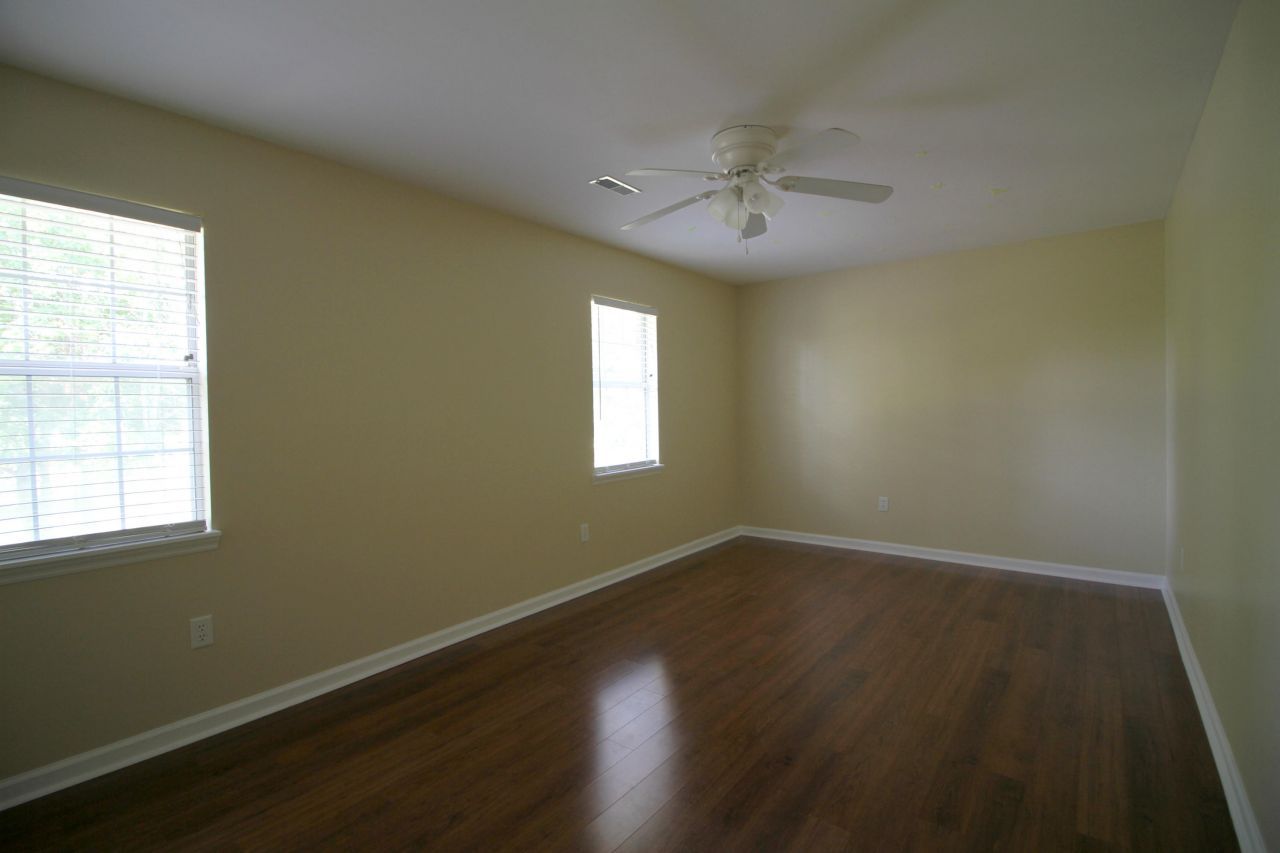 1319 Kingfisher Circle Photo 10