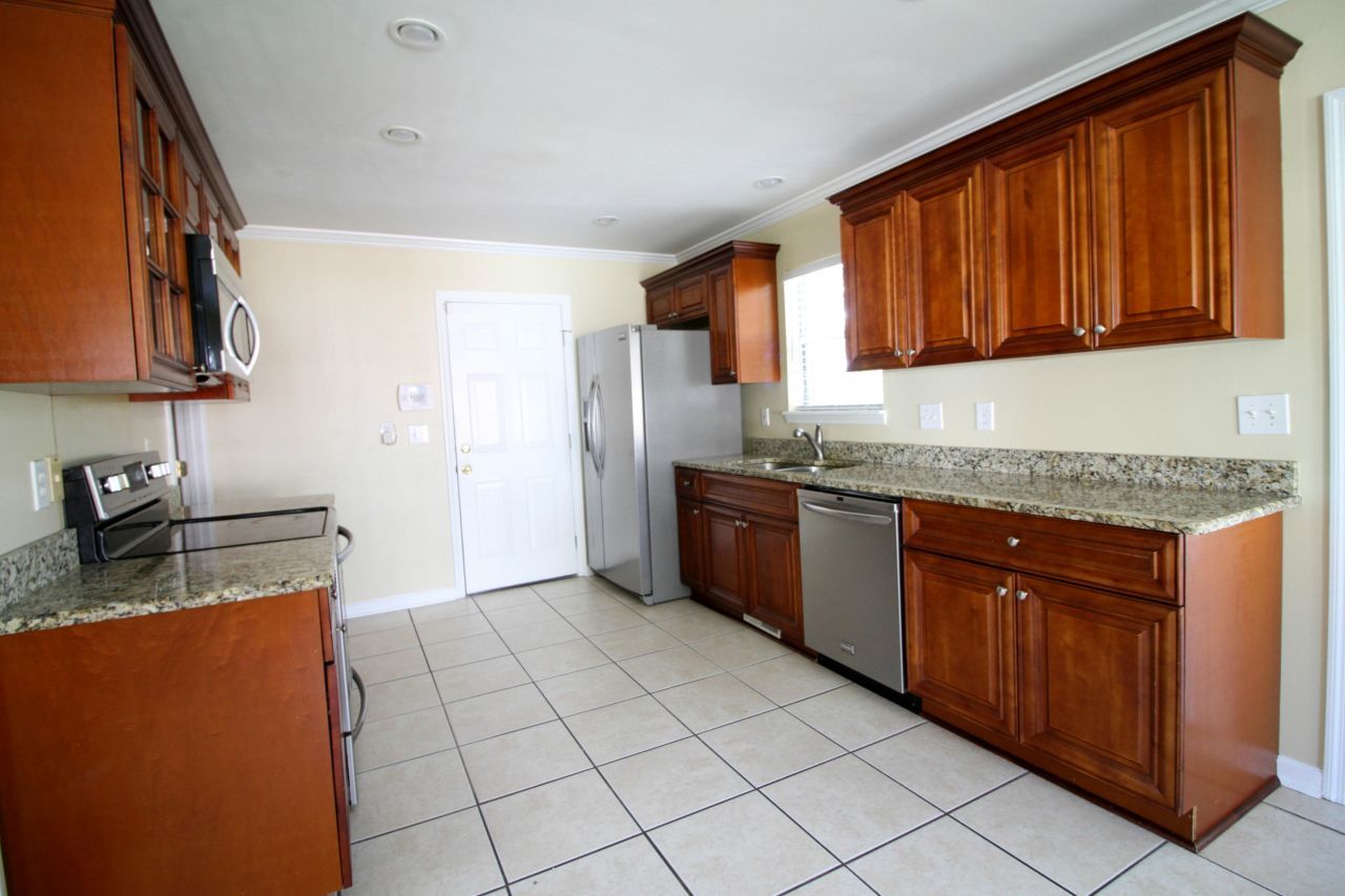 1319 Kingfisher Circle Photo 5