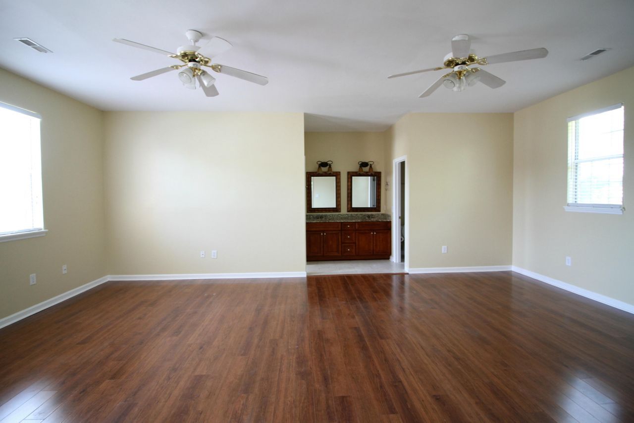 1319 Kingfisher Circle Photo 6