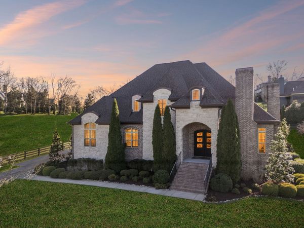 7201 Prairie Falcon Dr , Arrington, TN 37014