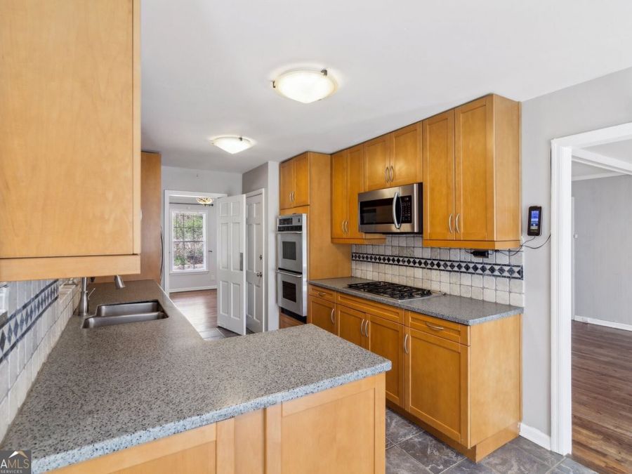 Property Image 12