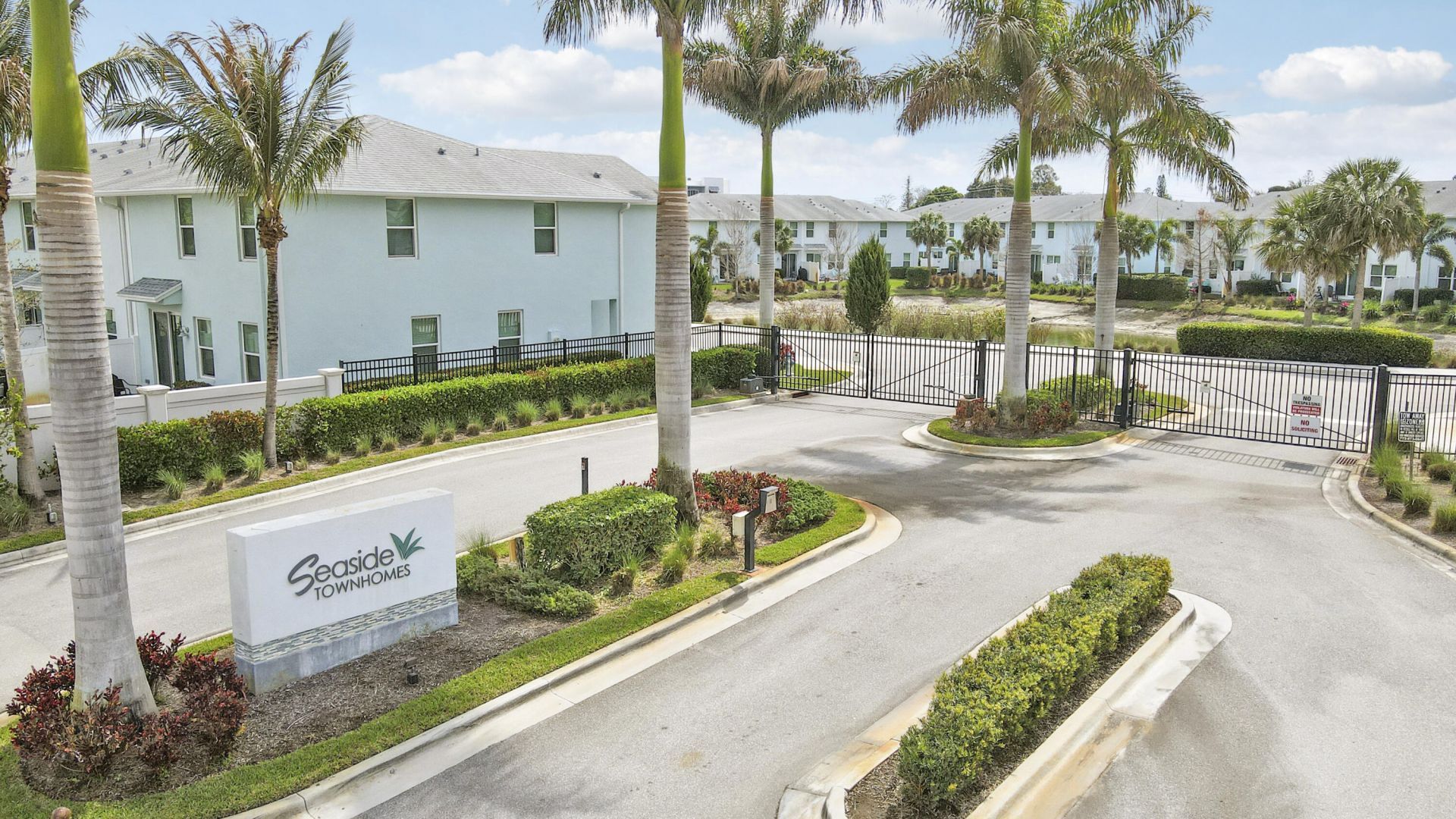 303 SE Halifax Lane, Stuart, FL 34994 Photo