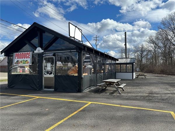 3405 Mahoning Avenue NW, Warren, OH 44483