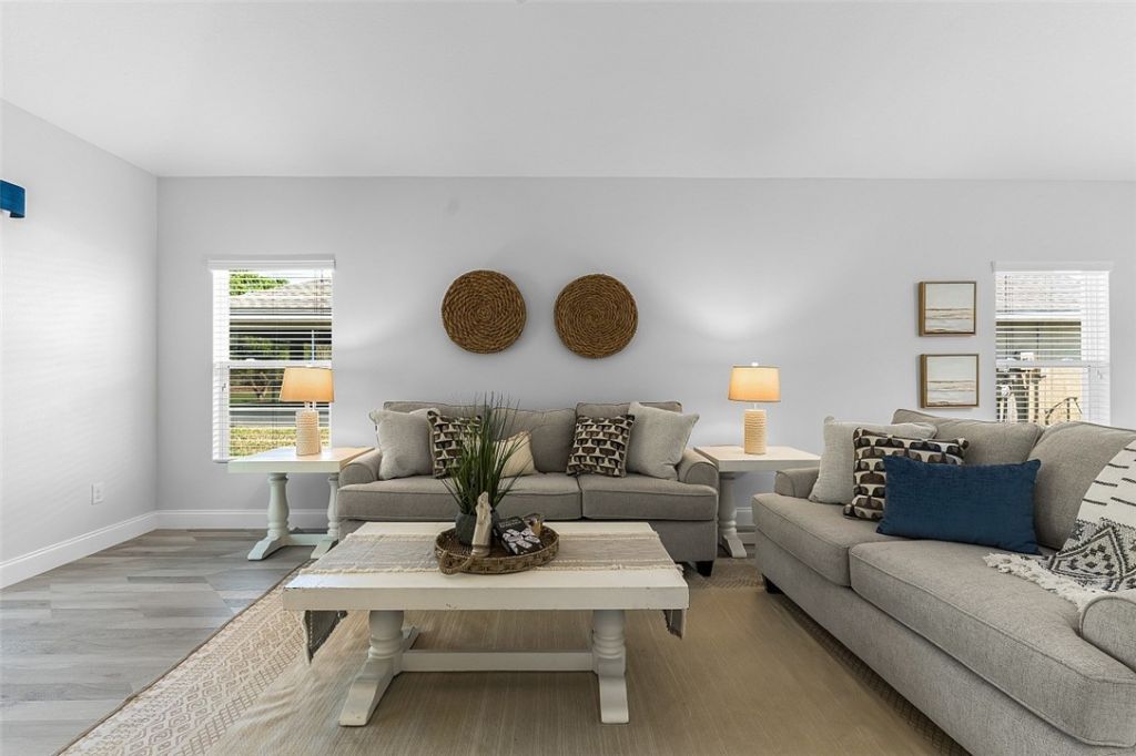 535 Valencia Circle Sw, Vero Beach, FL 32968 Photo