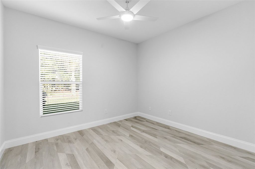 535 Valencia Circle Sw, Vero Beach, FL 32968 Photo