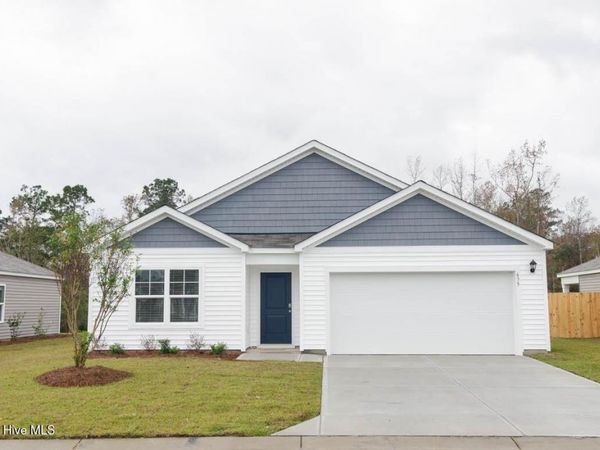 635 Avington Lane NE, Leland, NC 28451