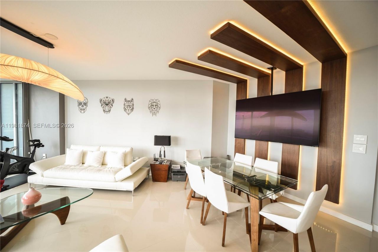 488 NE 18th St , Unit 1000, Miami, FL 33132 Photo