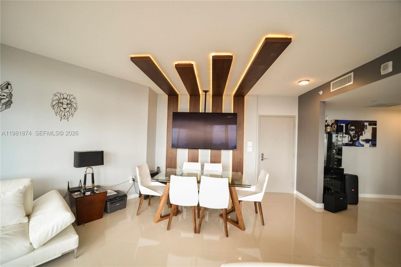 488 NE 18th St , Unit 1000, Miami, FL 33132 Photo