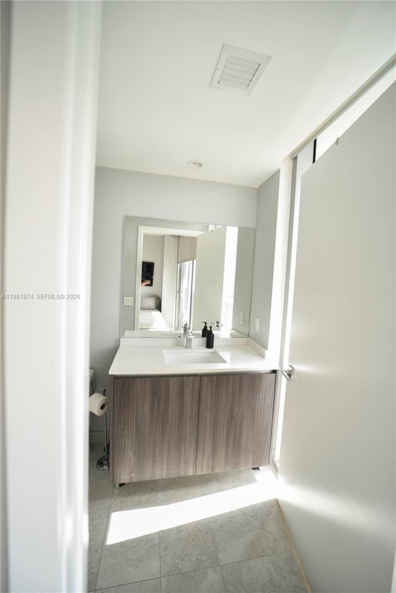 488 NE 18th St , Unit 1000, Miami, FL 33132 Photo