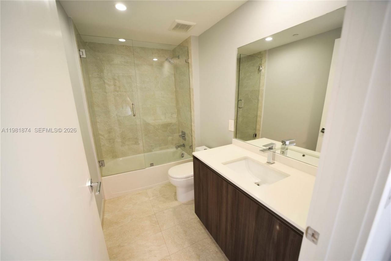 488 NE 18th St , Unit 1000, Miami, FL 33132 Photo