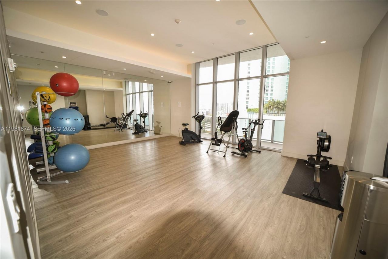 488 NE 18th St , Unit 1000, Miami, FL 33132 Photo