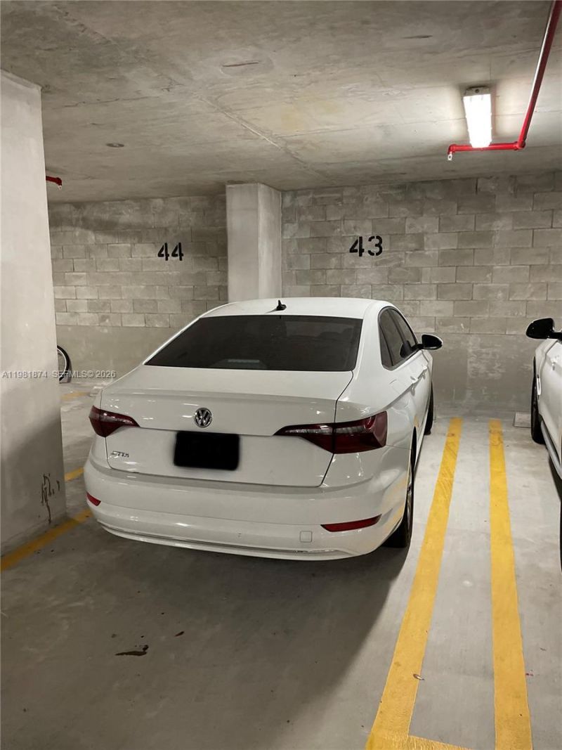 488 NE 18th St , Unit 1000, Miami, FL 33132 Photo