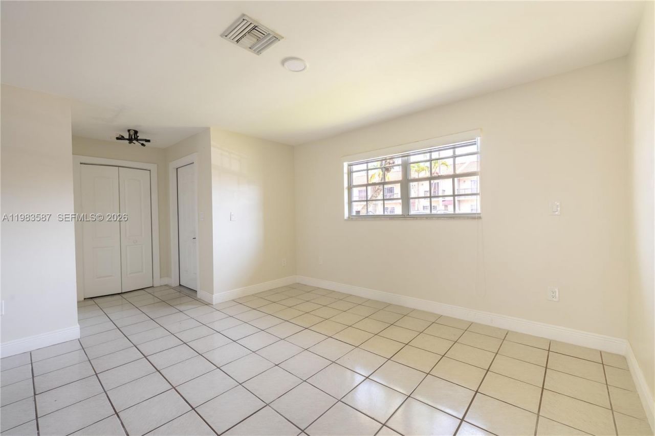 6110 SW 129th Pl, Unit 1705, Miami, FL 33183 Photo
