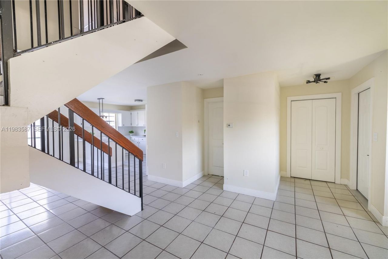 6110 SW 129th Pl, Unit 1705, Miami, FL 33183 Photo