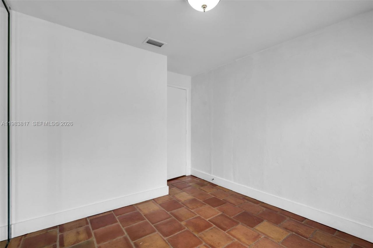 20908 Leeward Ct , Unit 231-3, Aventura, FL 33180 Photo